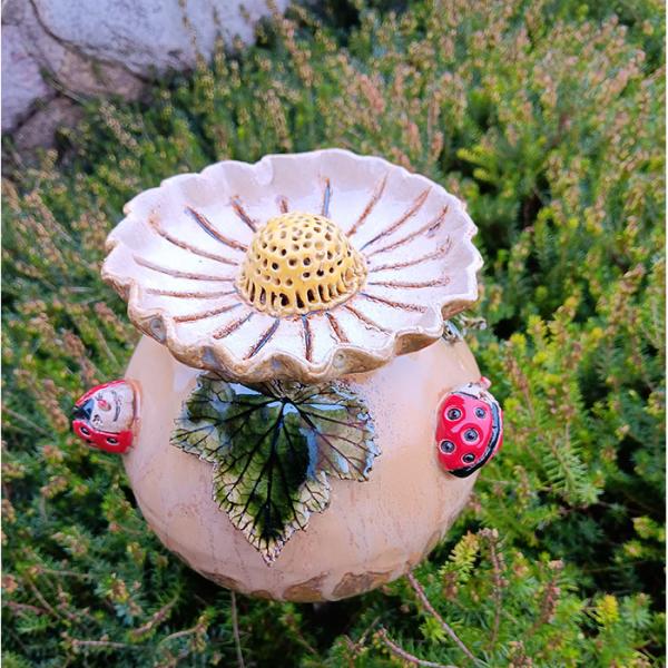 Rosenkugel mit Insektentränke - Gartendekoration - frostfest